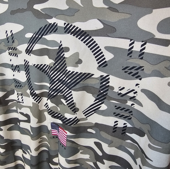 Striker Camouflage Polyester Men's T-Shirt Size Large NWOT - Picture 4 of 8